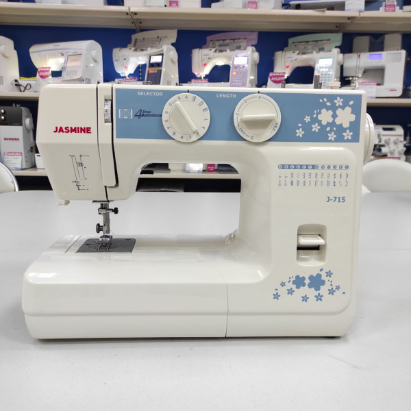 Швейная машина Jasmine J-715 в интернет-магазине Hobbyshop.by по разумной цене